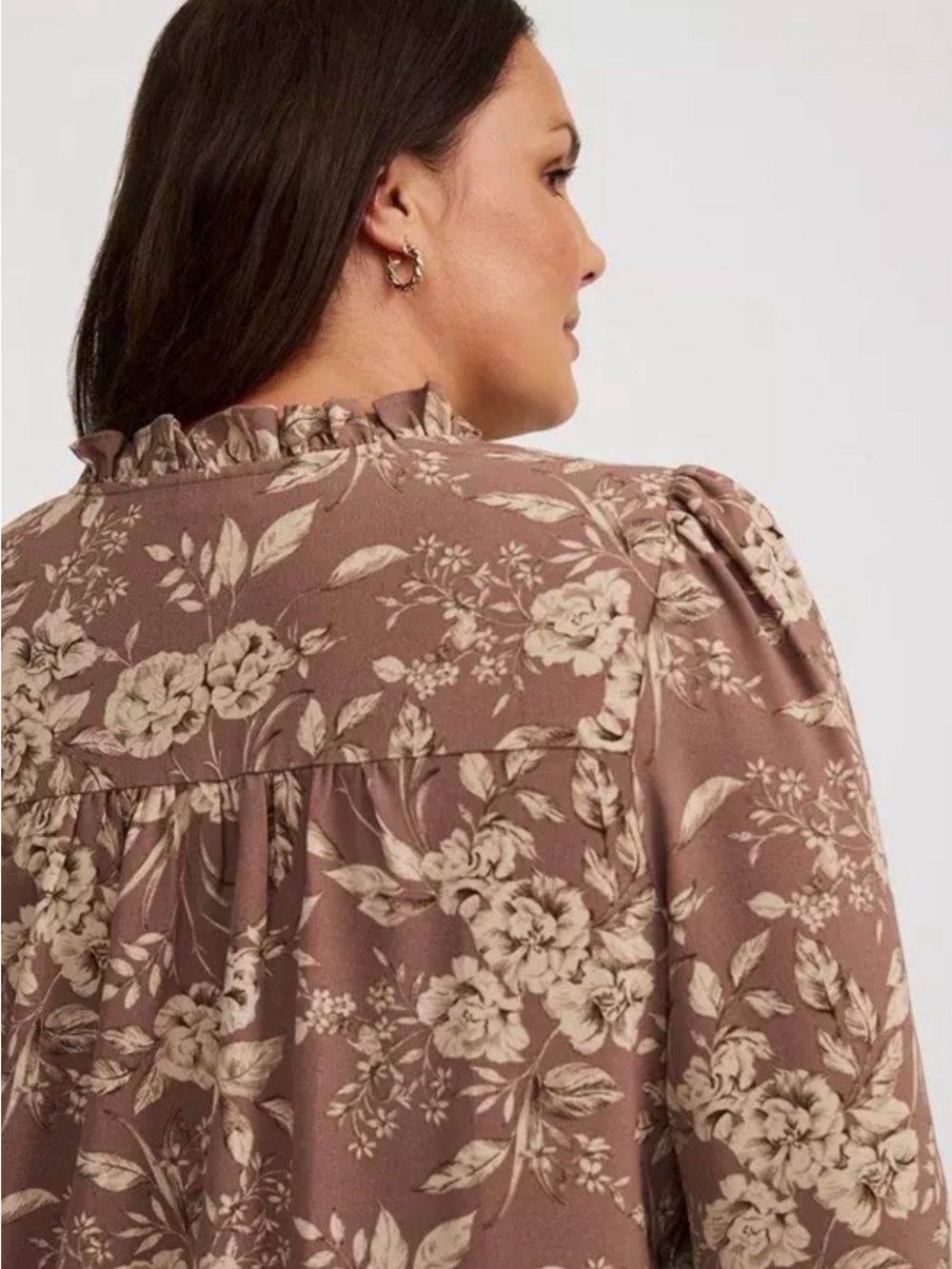 torrid Taupe Floral Tie-Neck Blouse - Picture 3 of 10